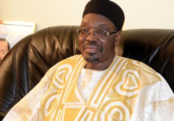 Présidentielle au Cameroun : Tchiroma Bakary s’autoproclame vainqueur, Yaoundé dénonce une “mascarade”