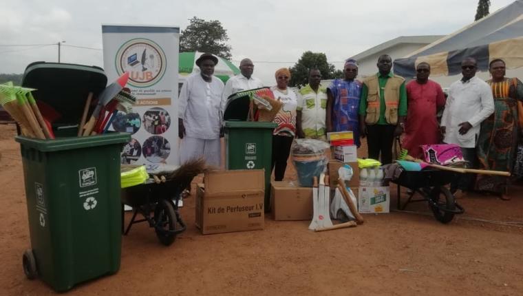 Côte d’Ivoire / Journée de Salubrité : l’UJB offre du matériel et des médicaments au centre de santé de Prépressou-Kanhankro