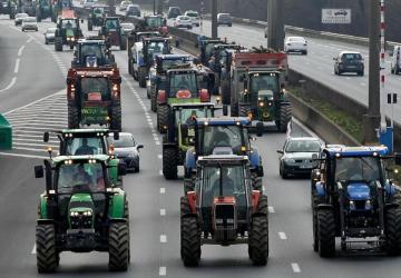 Accord UE–Mercosur : Bruxelles paralysée par la colère des agriculteurs